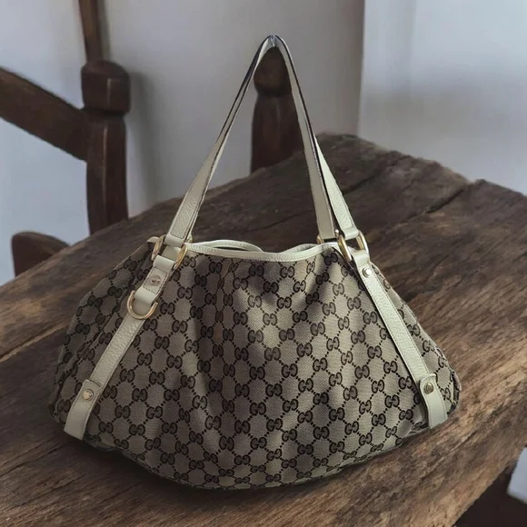 GUCCI GG Canvas Abbey Tote In PRELOVED CONDITION LEATHER HAS BEEN RETOUCHED - Picture 2 of 16